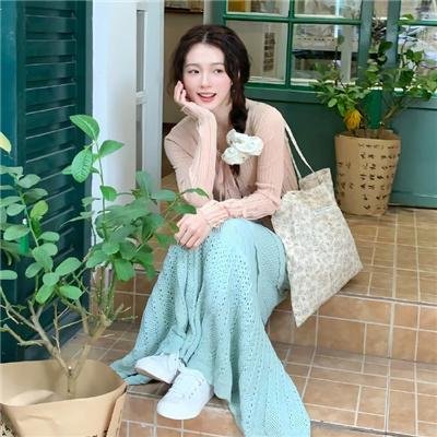 软玉温香抱满怀